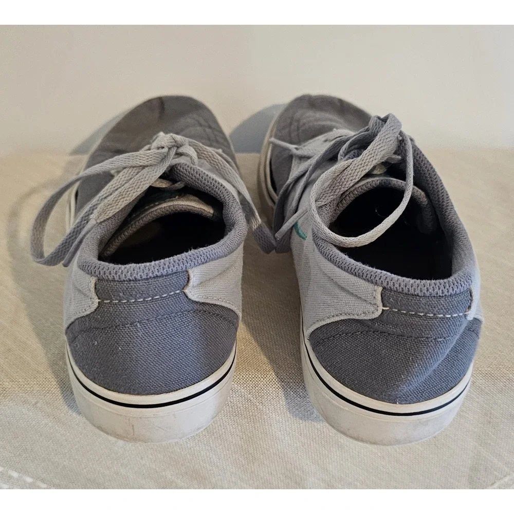 Nike Girls Lace Up Gray Logo Shoes 4.5Y